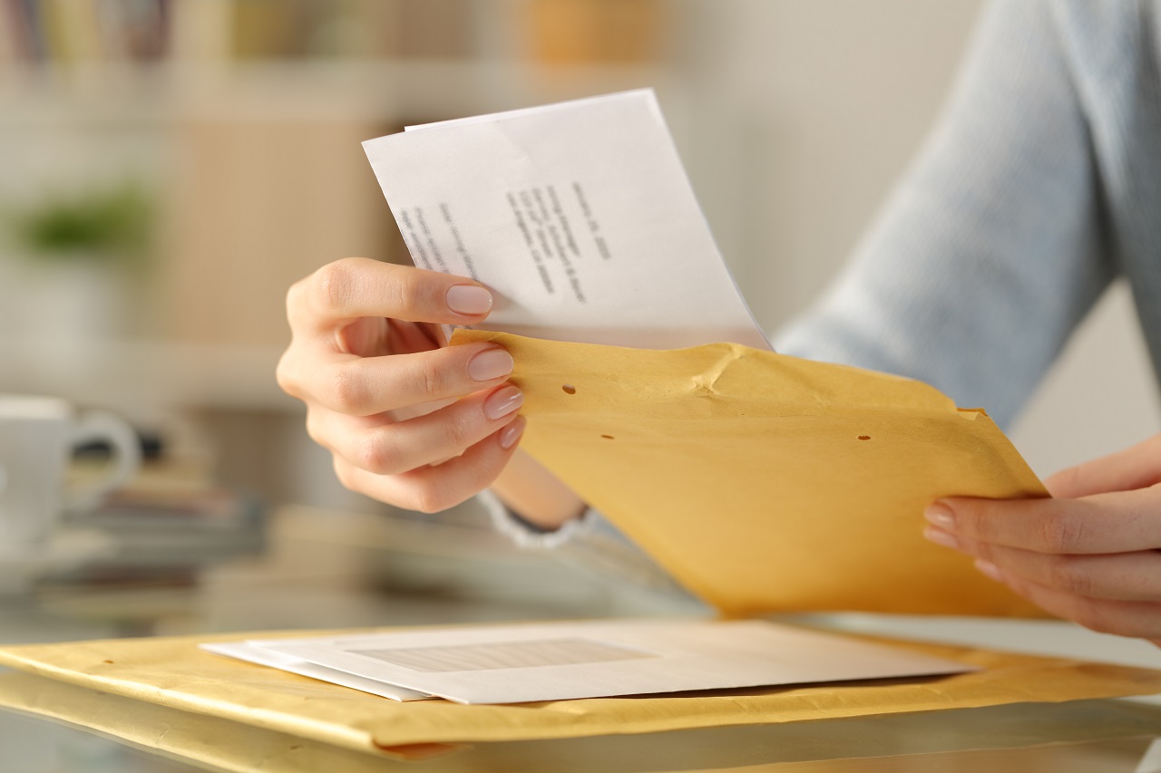 Przesyłka dokumentów – jak ją zabezpieczyć?