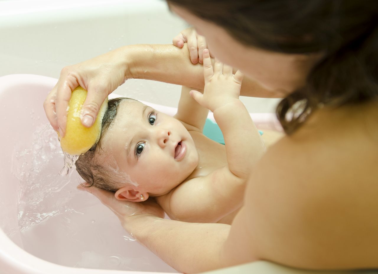 Przydatne artykuły do kąpieli dziecka