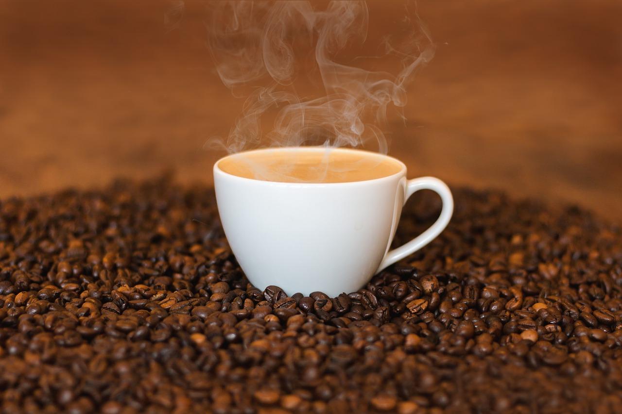 Produkcja kawy – z jakich etapów się ona składa?